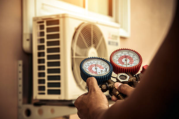 Professional Hvac Maintenance technician working in La Puente, CA